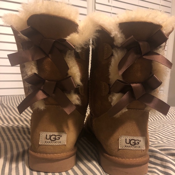 Bailey bow uggs - Picture 5 of 7